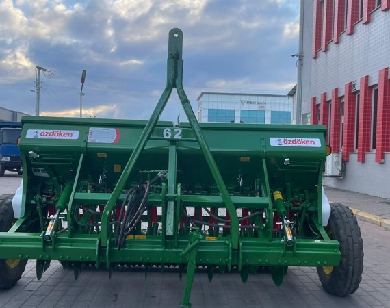  ÖZDÖKEN 16'LI MERDANELİ ÇİFT BORULU HUBUBAT EKİM MİBZERİ (ÇOK TEMİZ)