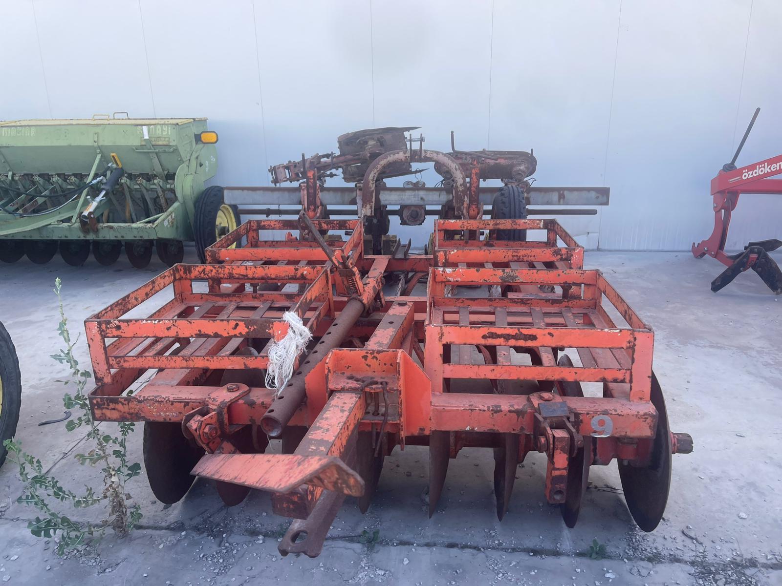 &Ouml;ZD&Ouml;KEN 16LI ARKADAN TEKERLİ DİSKAROW