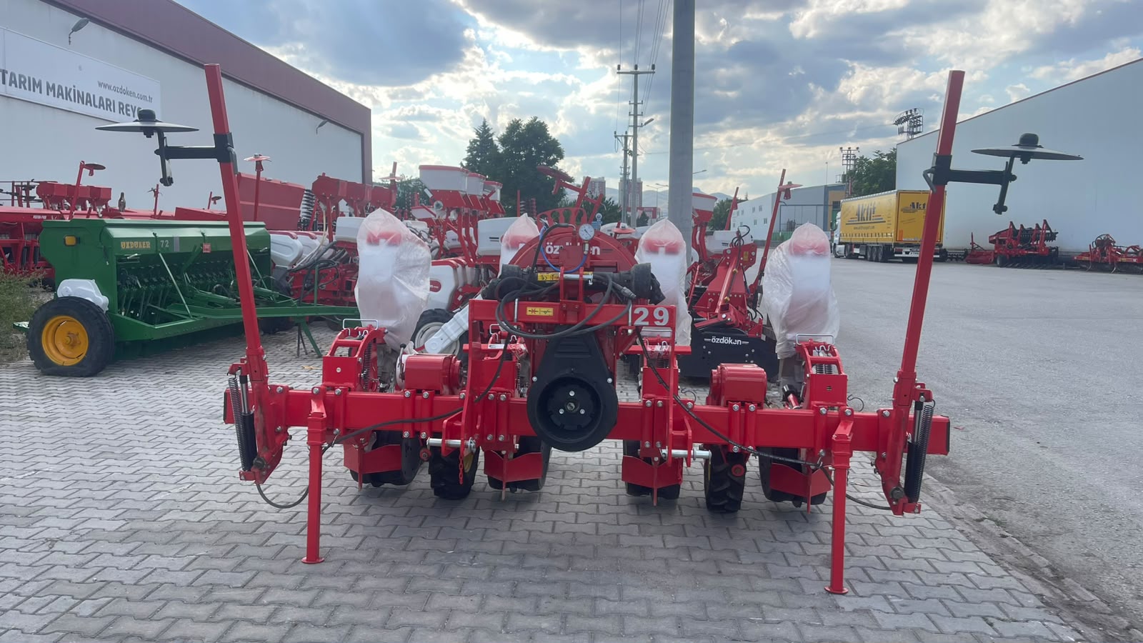 &Ouml;ZD&Ouml;KEN 4'L&Uuml; DİSKLİ 70 CM ARA &Ccedil;İFT PİSTON MARK&Ouml;R PN&Ouml;MATİK MİBZER