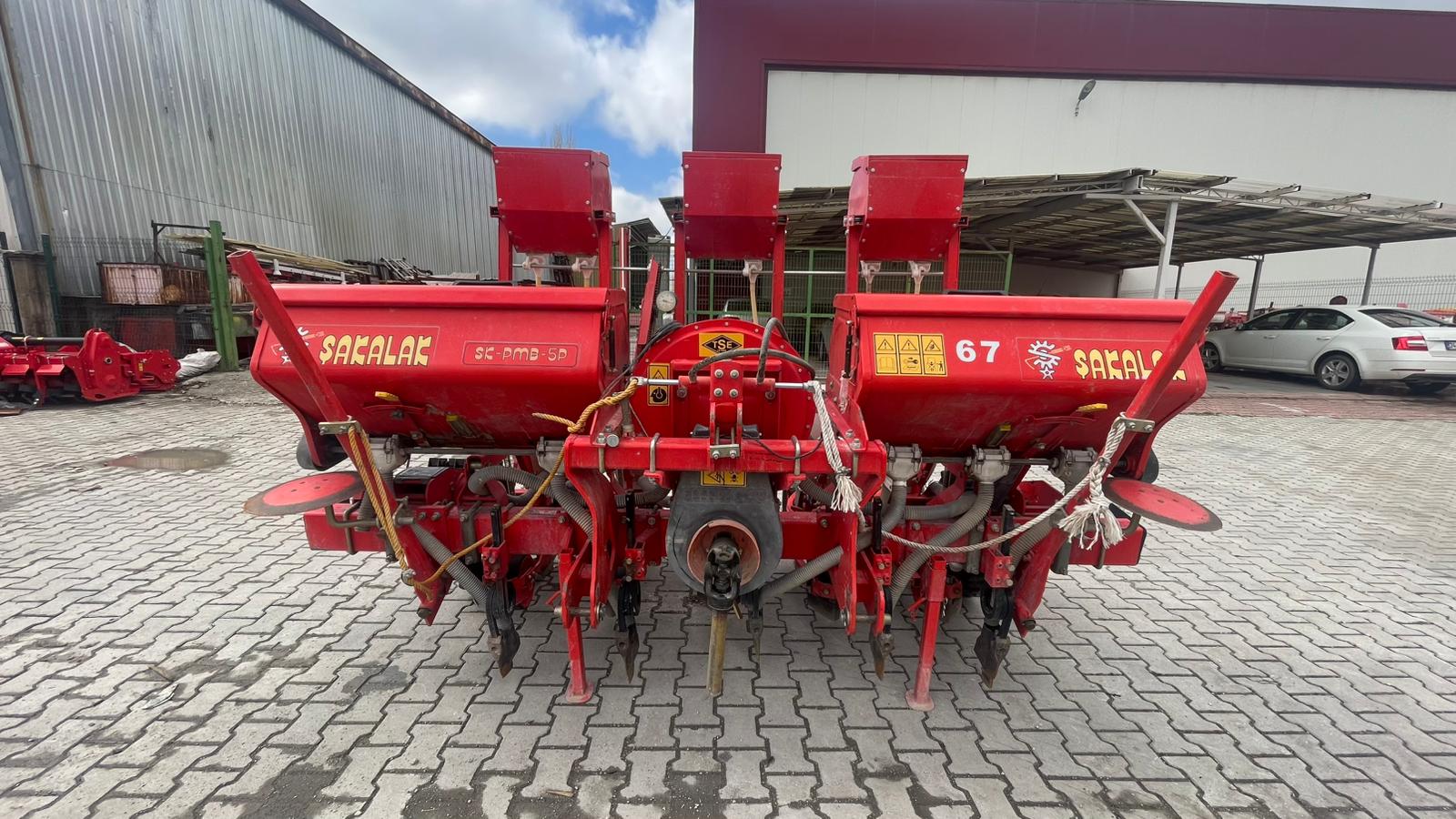 ŞAKALAK 5'Lİ G&Uuml;BRELİ 45 CM ARA MİKROGRAN&Uuml;LL&Uuml; PN&Ouml;MATİK EKİM MAKİNESİ