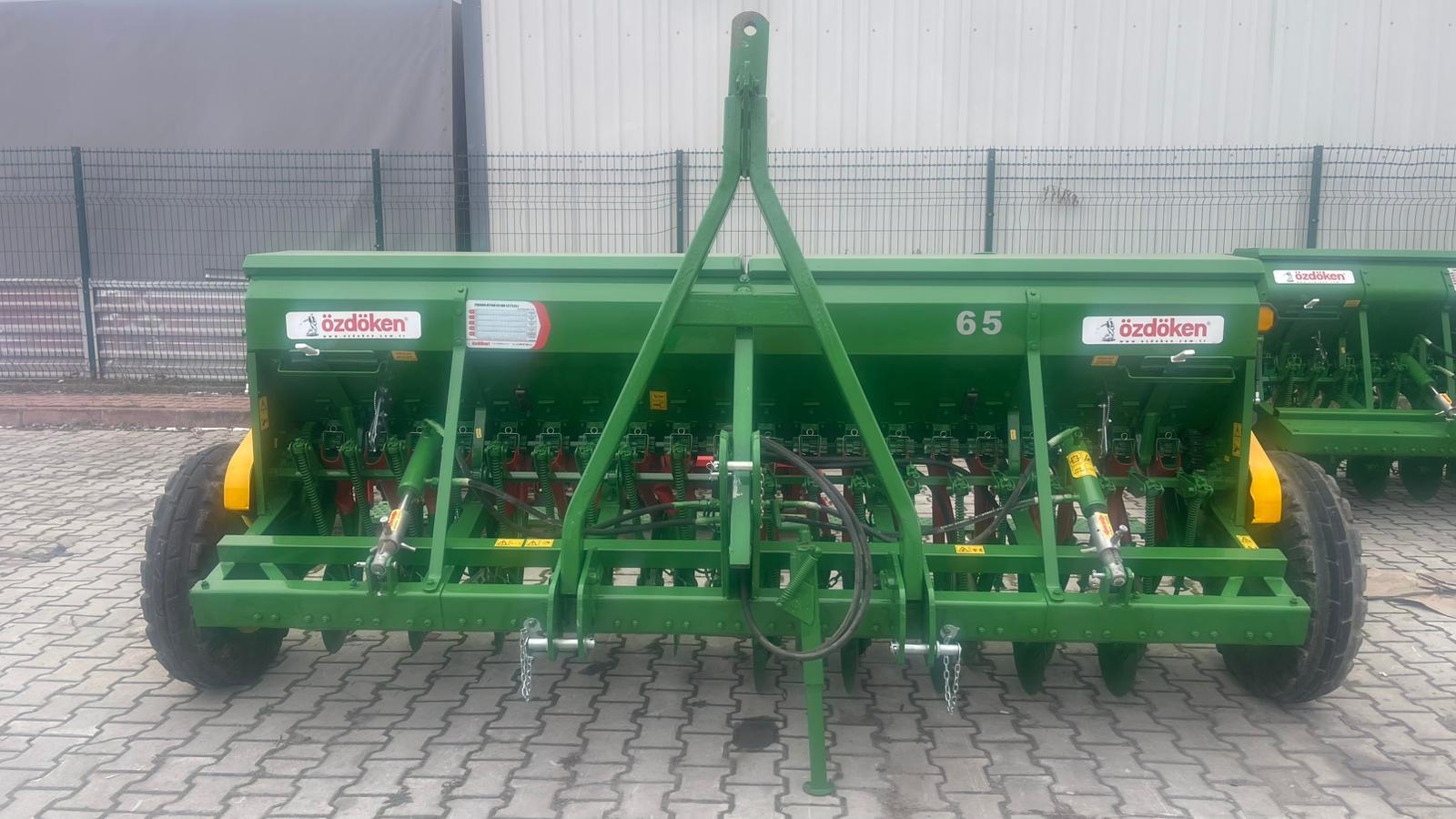 &Ouml;ZD&Ouml;KEN 20'Lİ &Ccedil;İFT BORULU HUBUBAT EKİM MİBZERİ (BAKIMLARI YAPILMIŞTIR)